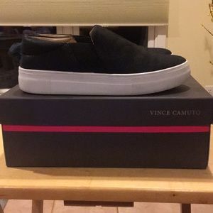 Vince Camuto - Kaylinn Slip On Sneaker